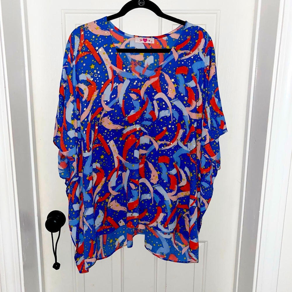Buddy love s/m v neck tunic